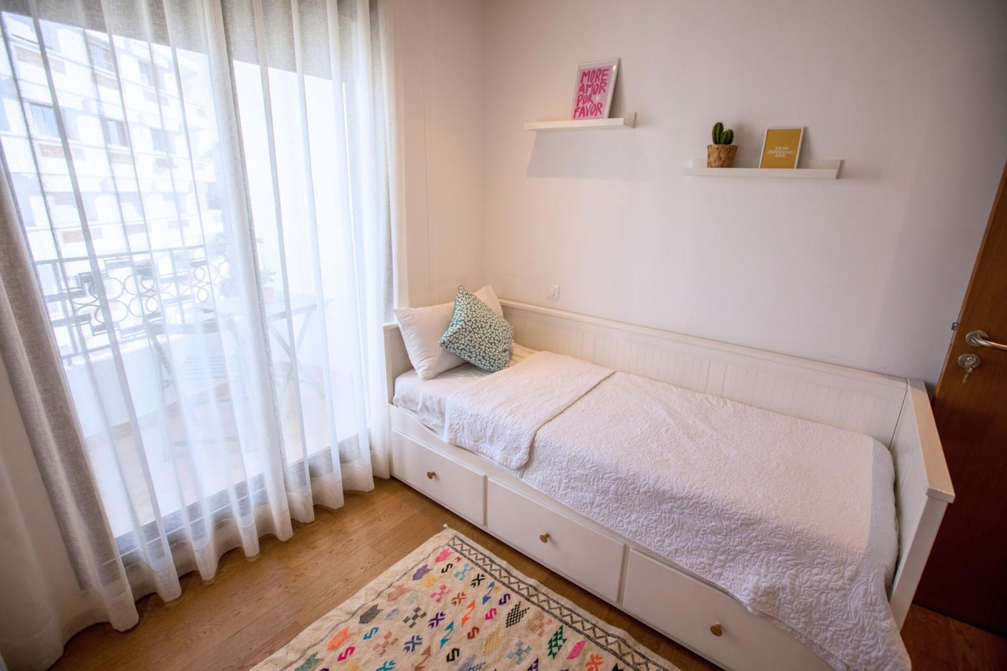 Apartamento Standing 2-bedroom In Gauthier